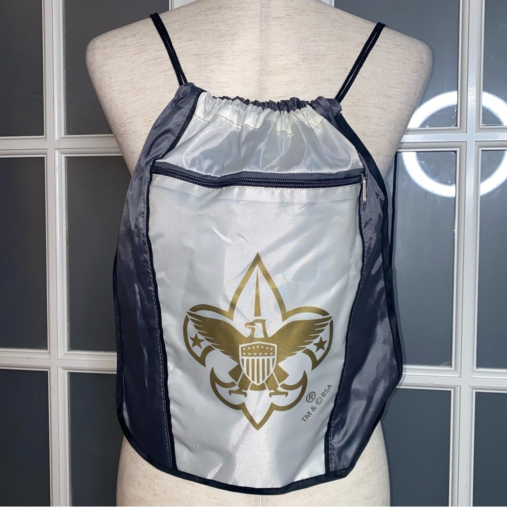 EUC Boy Scouts of America Scout Emblem Drawstring Backpack - Gray and White